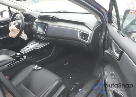 2018 Honda Clarity Plug-In Hybrid Touring from USA, damaged, VIN JHMZC5F3XJC001054